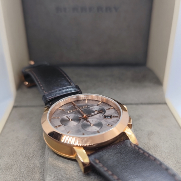 Burberry Chronograph Watch - Picture 6 of 11